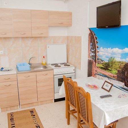 Apartment Slobo Требинье Экстерьер фото